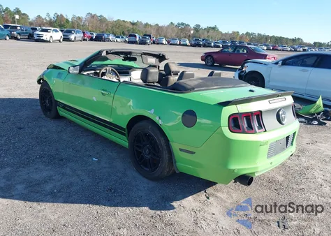 2013 Ford Mustang V6 Premium from USA, damaged, VIN 1ZVBP8EM8D5223374